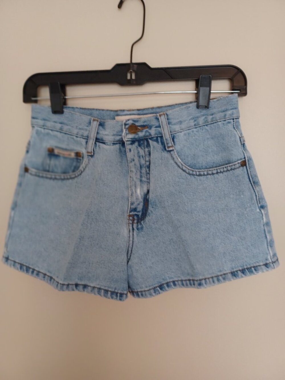 Zana di Denim Shorts with Unique Dragonfly Embroidery on Back Pockets, Size 3